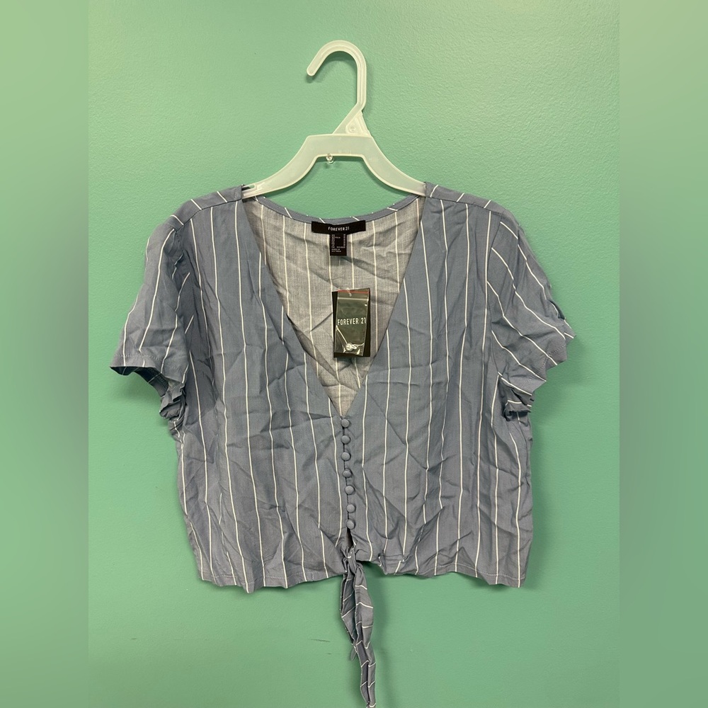 Forever 21 - Picture 2 of 4